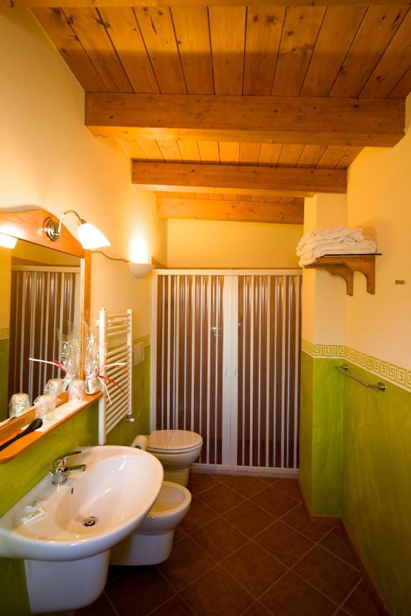 ビシェーリエ Olympo Bed & Breakfast エクステリア 写真