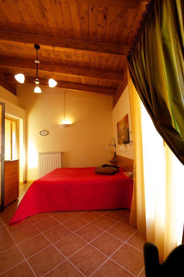 ビシェーリエ Olympo Bed & Breakfast エクステリア 写真