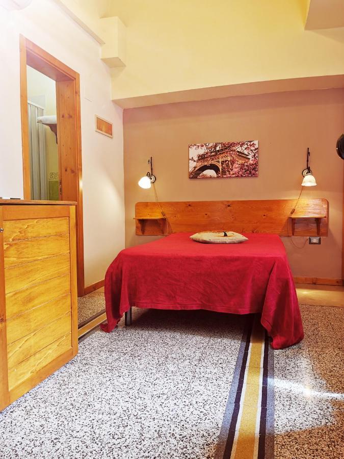 ビシェーリエ Olympo Bed & Breakfast エクステリア 写真